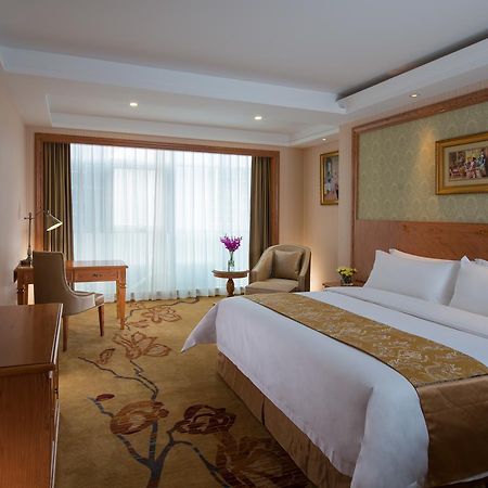 Vienna Hotel Jinshan New City Wanda Plaza Bagian luar foto