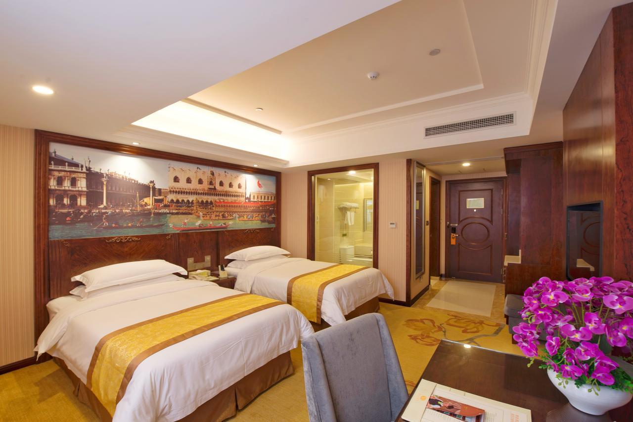 Vienna Hotel Jinshan New City Wanda Plaza Bagian luar foto