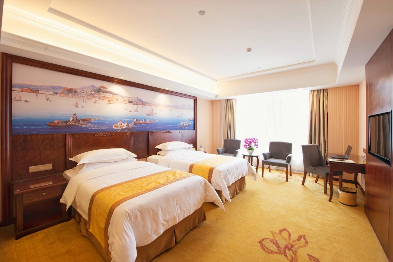 Vienna Hotel Jinshan New City Wanda Plaza Bagian luar foto