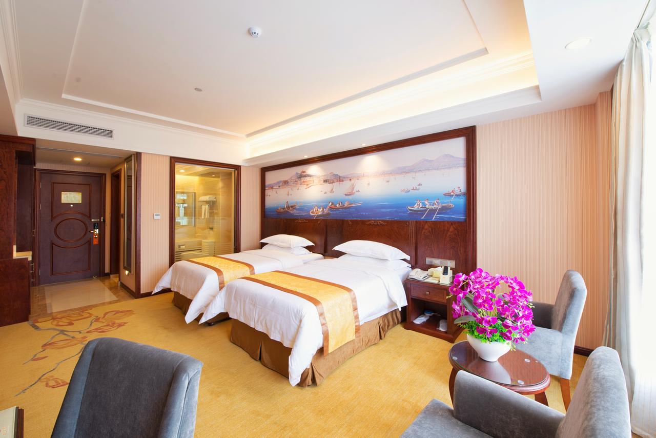 Vienna Hotel Jinshan New City Wanda Plaza Bagian luar foto