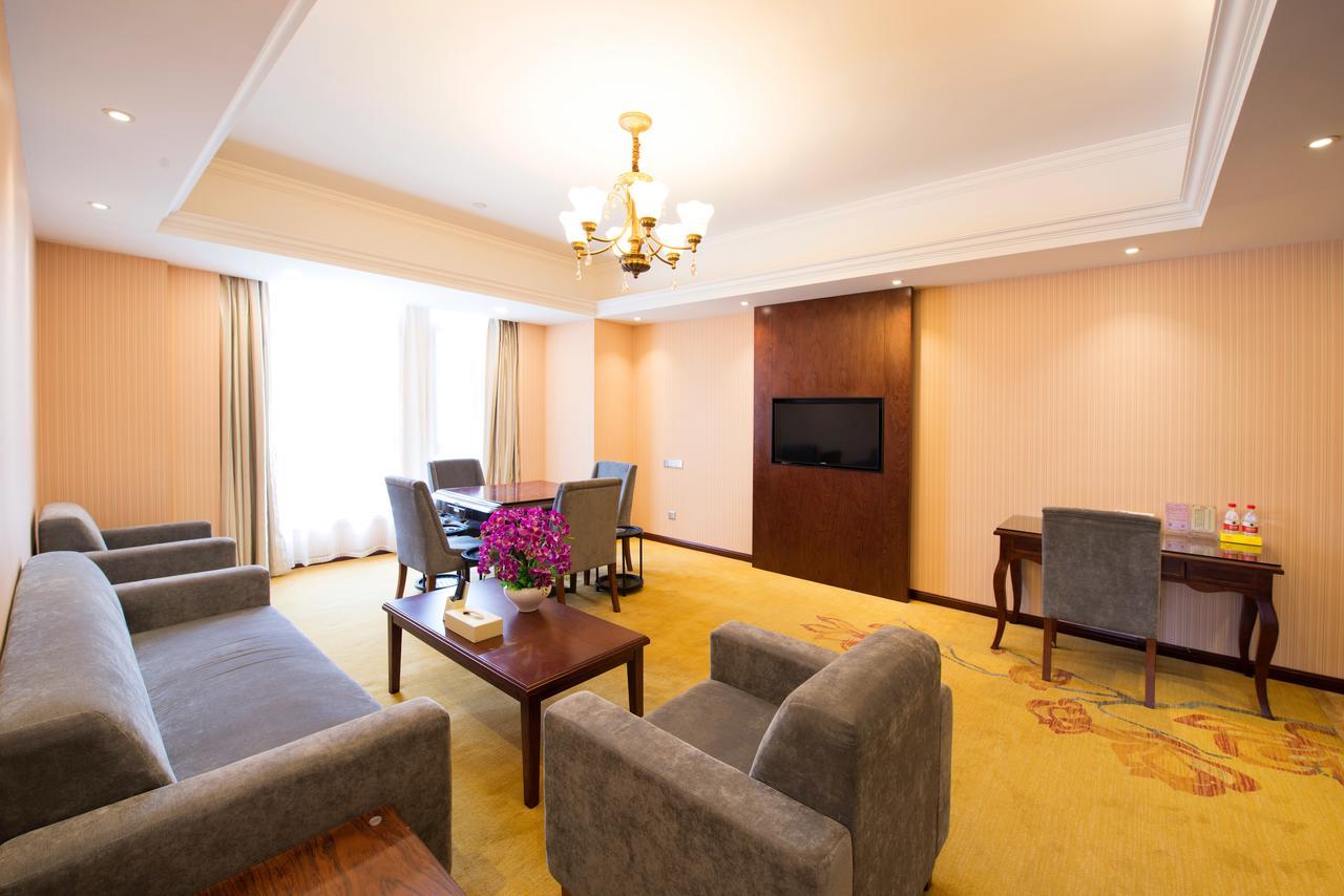 Vienna Hotel Jinshan New City Wanda Plaza Bagian luar foto