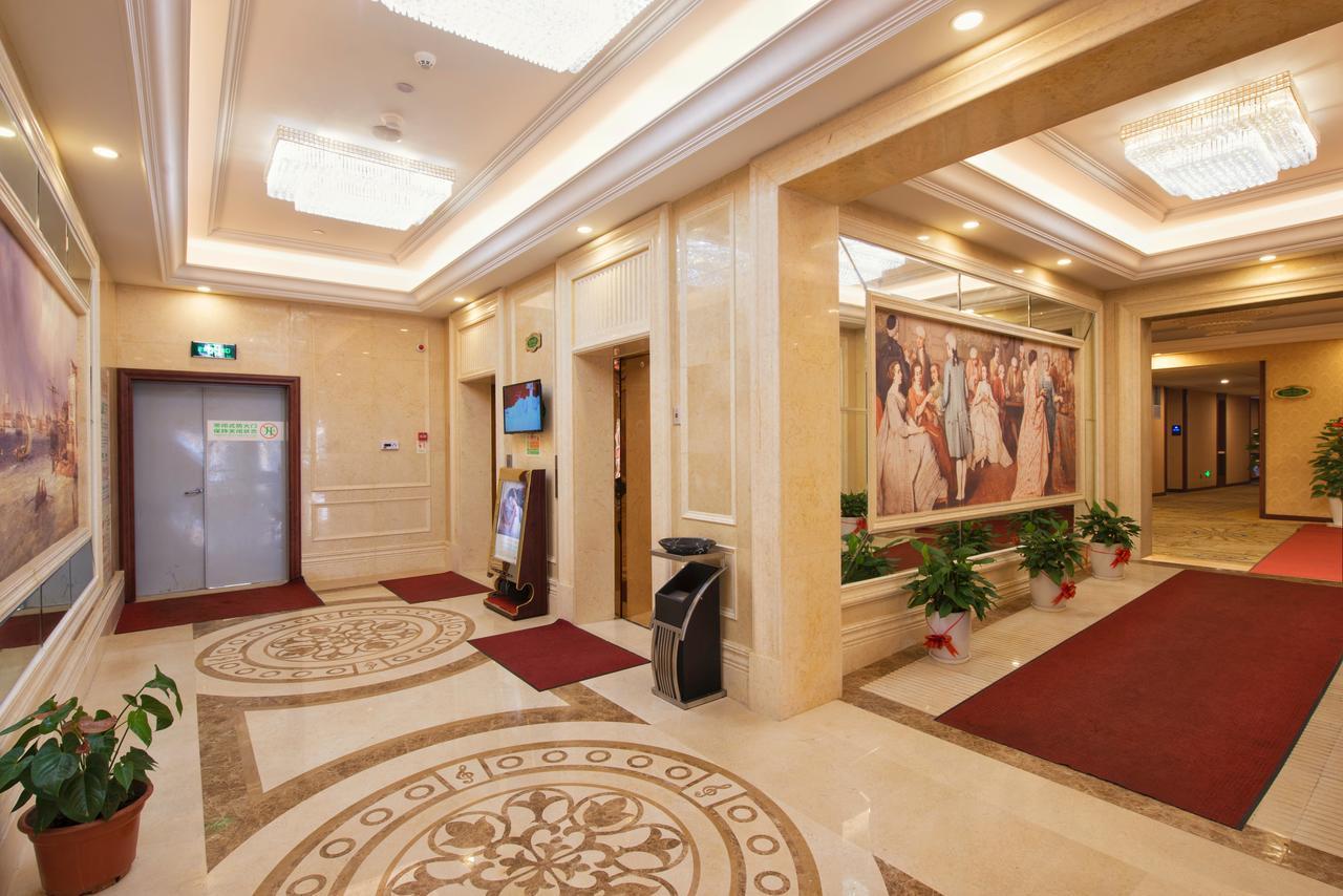 Vienna Hotel Jinshan New City Wanda Plaza Bagian luar foto