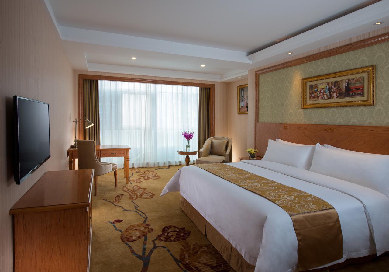 Vienna Hotel Jinshan New City Wanda Plaza Bagian luar foto