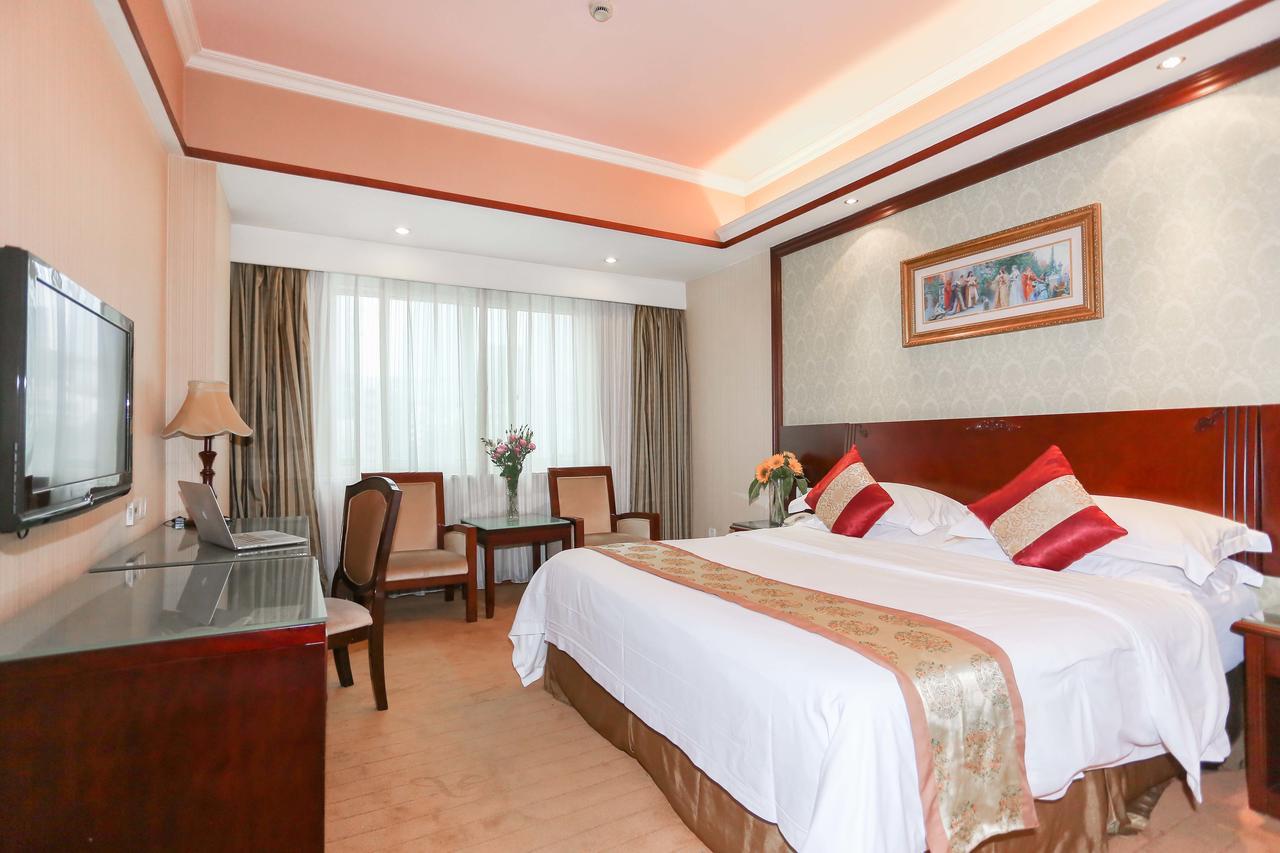 Vienna Hotel Jinshan New City Wanda Plaza Bagian luar foto