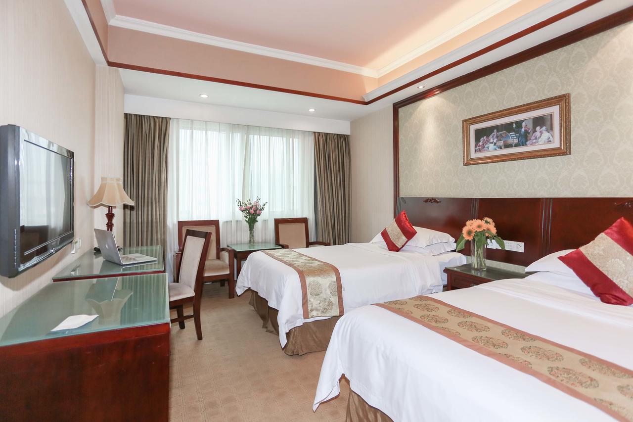 Vienna Hotel Jinshan New City Wanda Plaza Bagian luar foto
